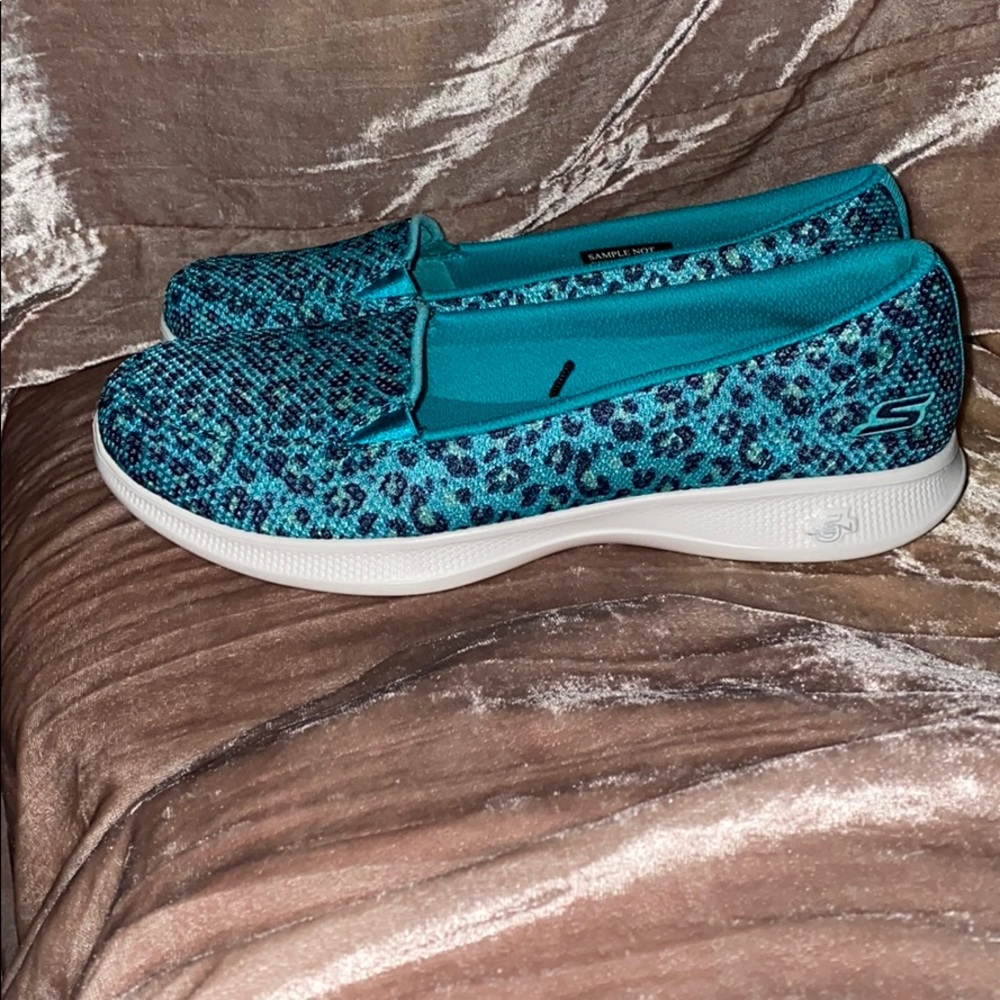 Flats - Picture 2 of 4